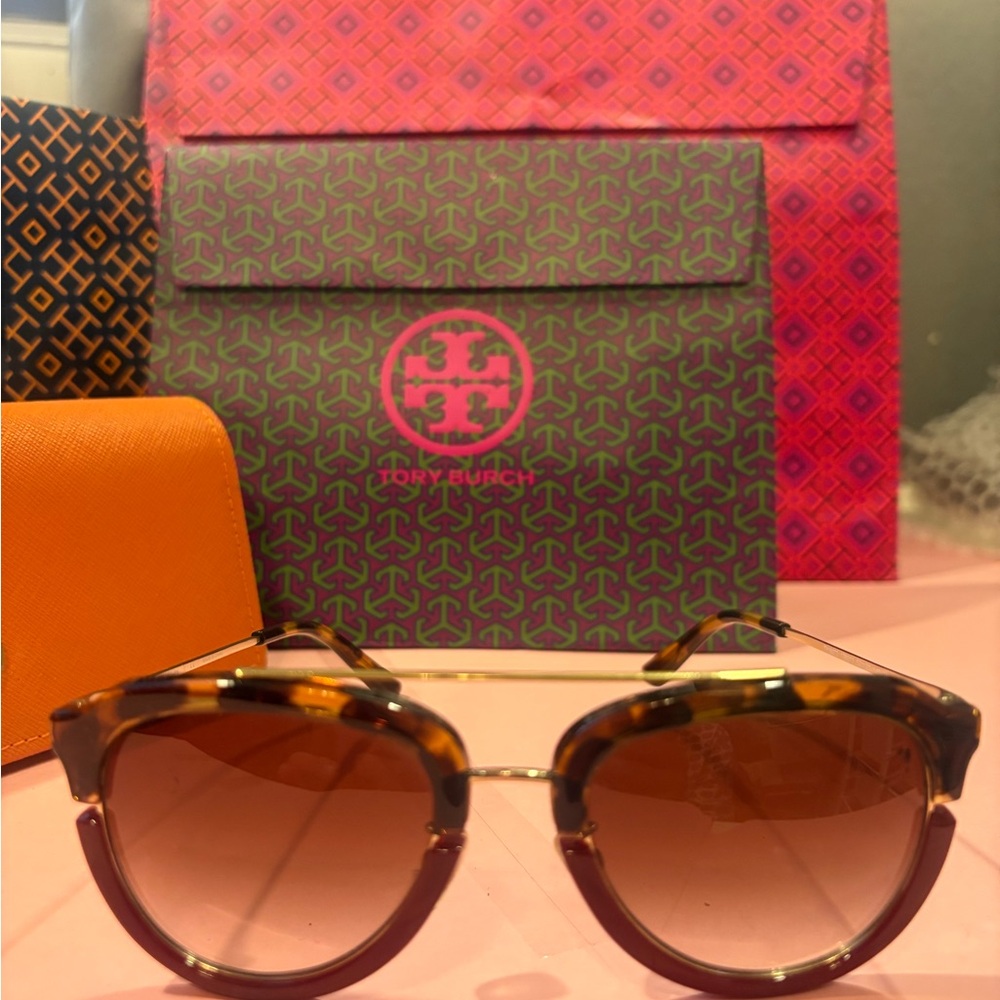 Tory Burch Brown Sunglasses Authentic